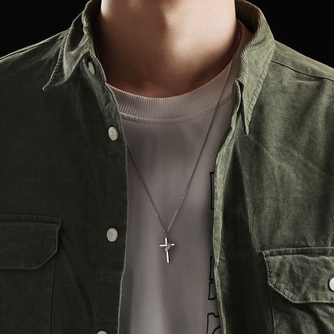Colar masculino minimalista da Nomar Belmonte