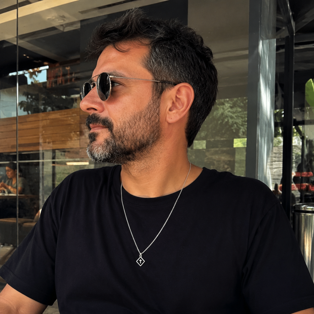 Colar Masculino de Prata Divine Edge da Nomar Belmonte
