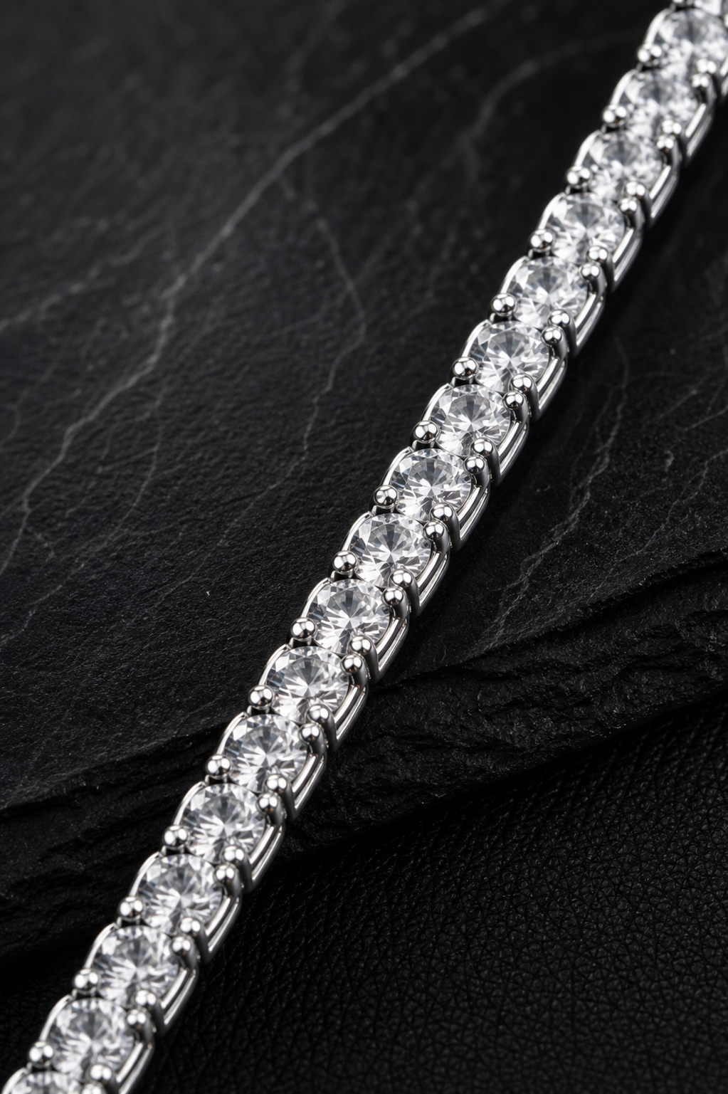 Pulseira Riviera Legacy Prata 925 em macro com acabamento da peça